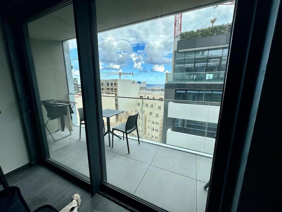 Apartment Corner 1 Bed In Mercury With Pool Saint Julian's